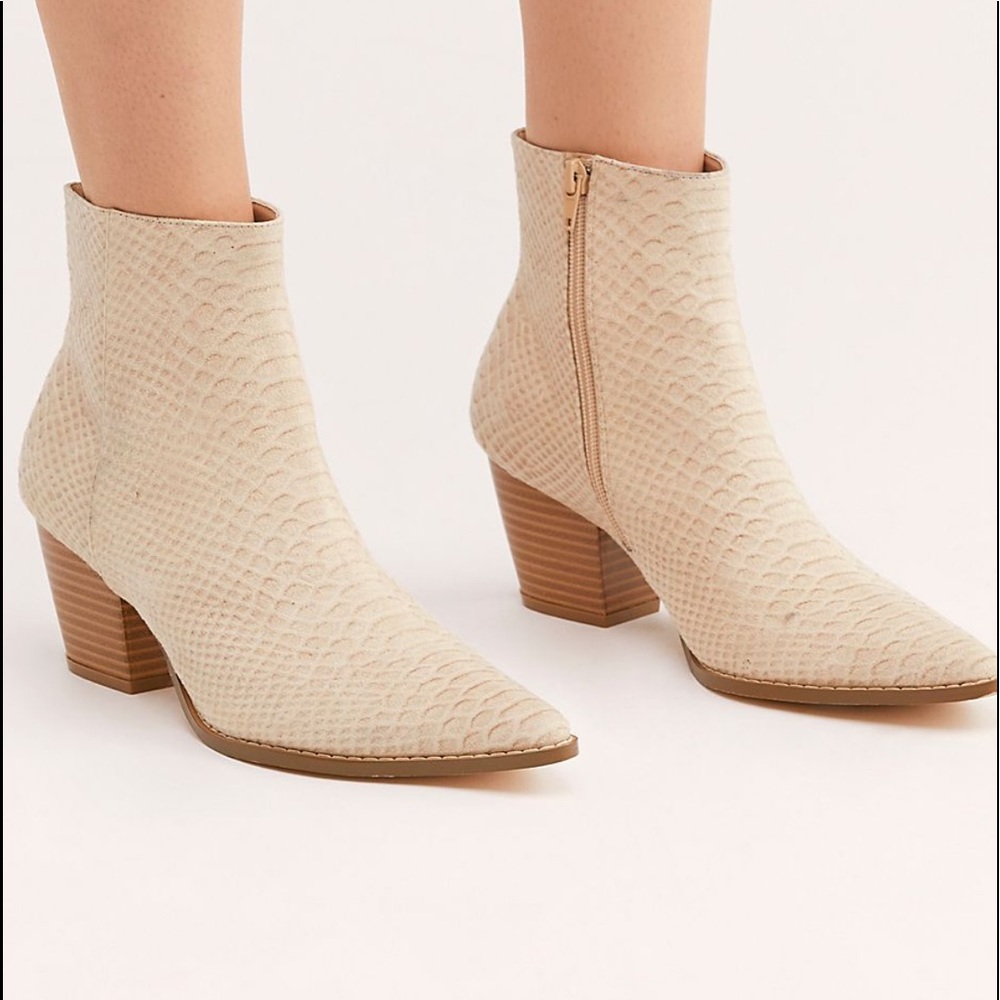 Vegan Going West Bootie